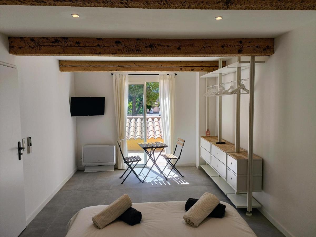 Belle Maison Mitoyenne De Standing Fréjus Exteriör bild